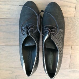 *NEW* ECCO leather booties US 8.5